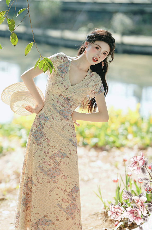 Vintage V-Neck Floral Patchwork Lace-Trim Maxi Dress