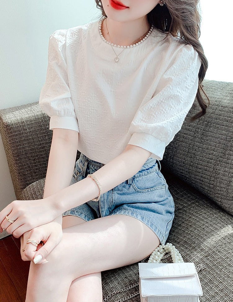 Vintage-Inspired 3D Flower Textured Sweetheart Crop Top