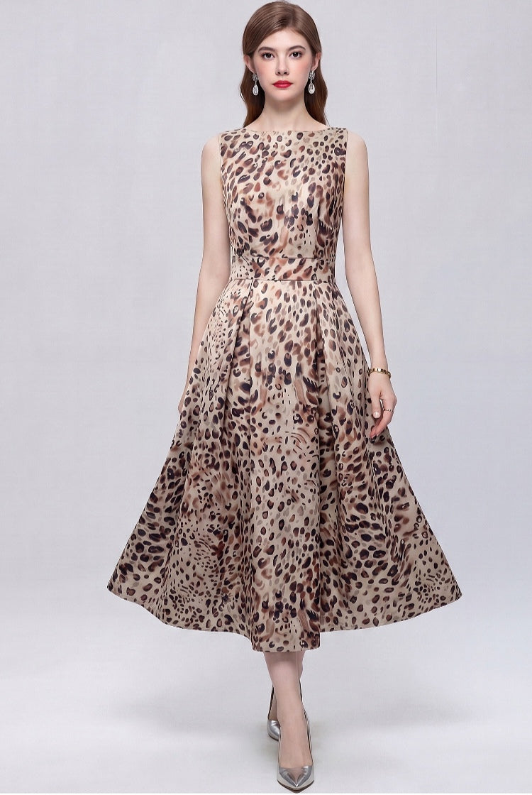 Brown Sleeveless printed With A Three-dimensional Cut Dress