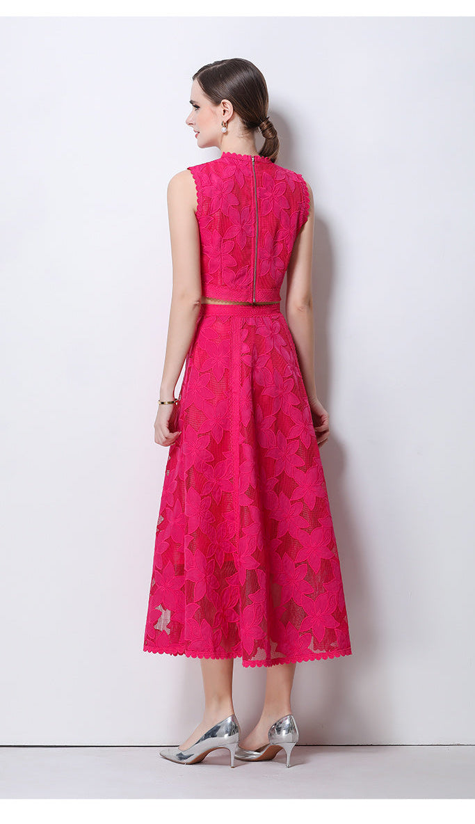 Court style round neck sleeveless short top with high-waisted embroidered hollow lace skirt