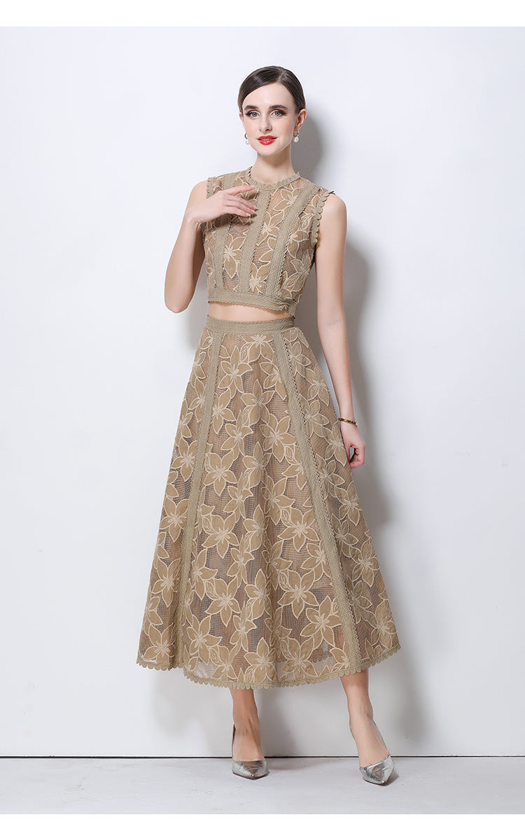 Court style round neck sleeveless short top with high-waisted embroidered hollow lace skirt