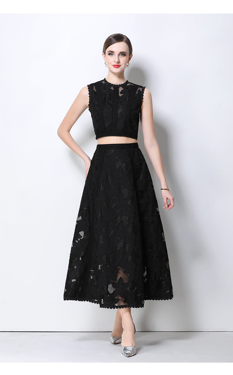 Court style round neck sleeveless short top with high-waisted embroidered hollow lace skirt