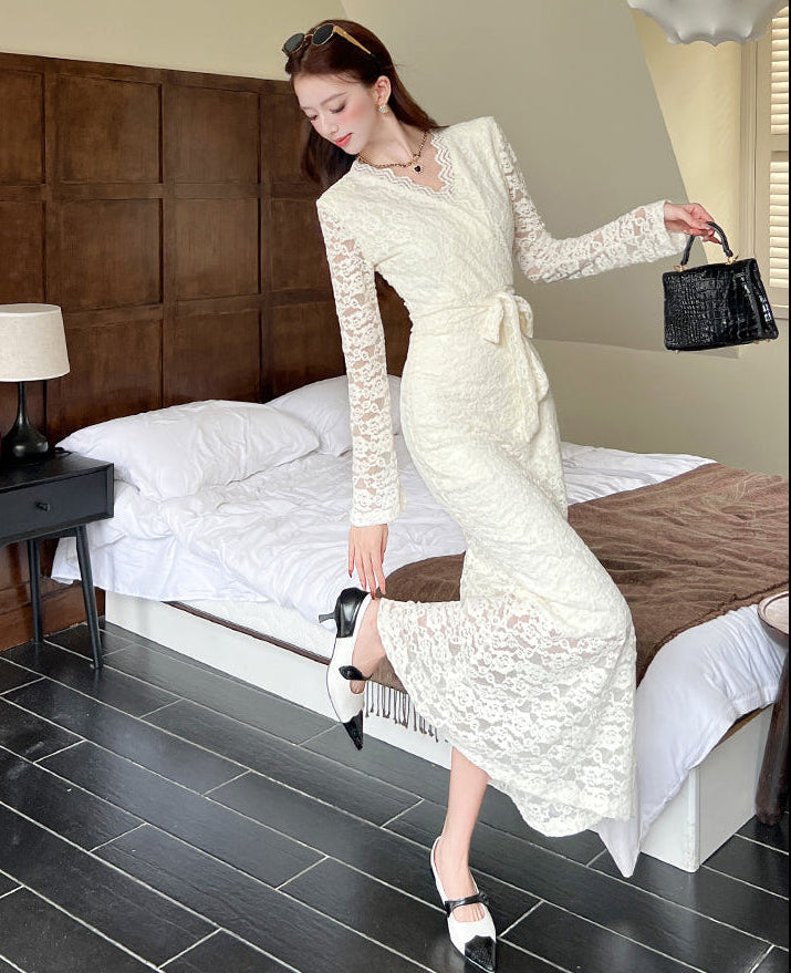 White Lace Scalloped V-Neck Floral Lace Mermaid Dress With Long Sleeves