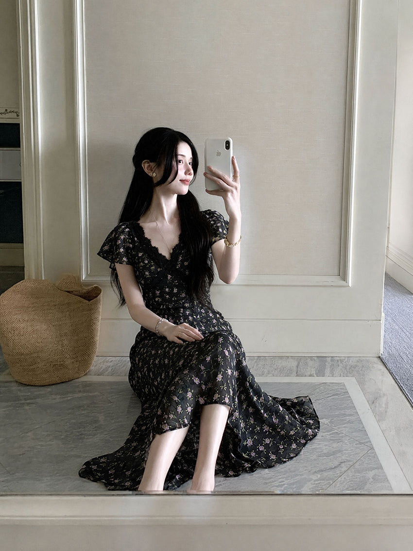 Plus Size Black Ditsy Floral Flutter Sleeve Midi Dress