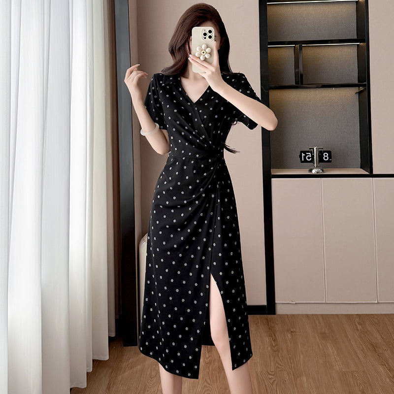 Plus Size Black Floral Print Wrap-Style Midi Dress with Side Slit