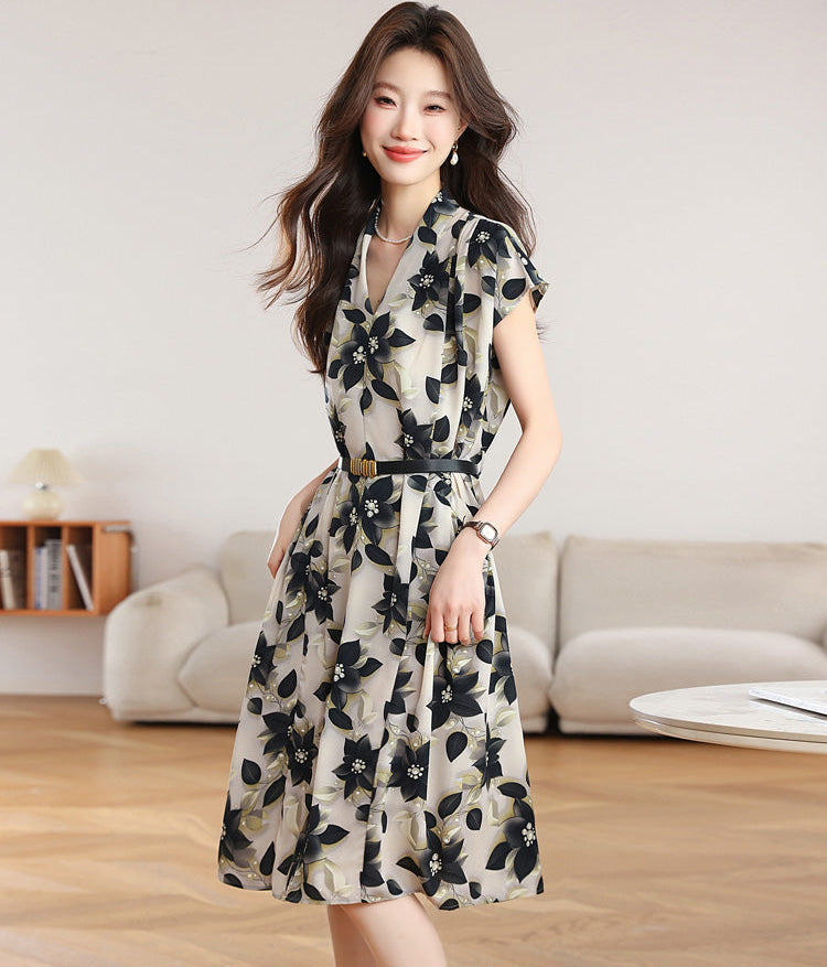 Vintage-Inspired Cap Sleeve Botanical Tea Dress