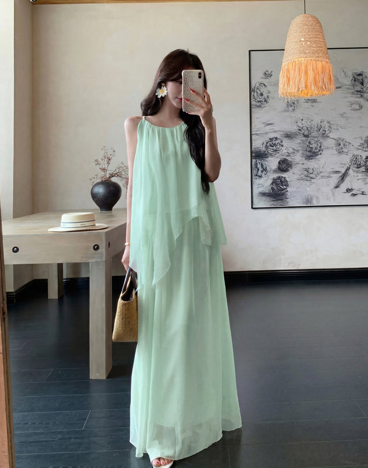 Gentle And Youthful Chiffon Two-Piece Set With Camisole Top and Skirt