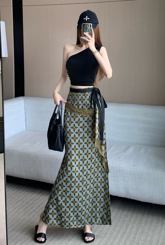 French-style high-end lace-trimmed plaid midi skirt