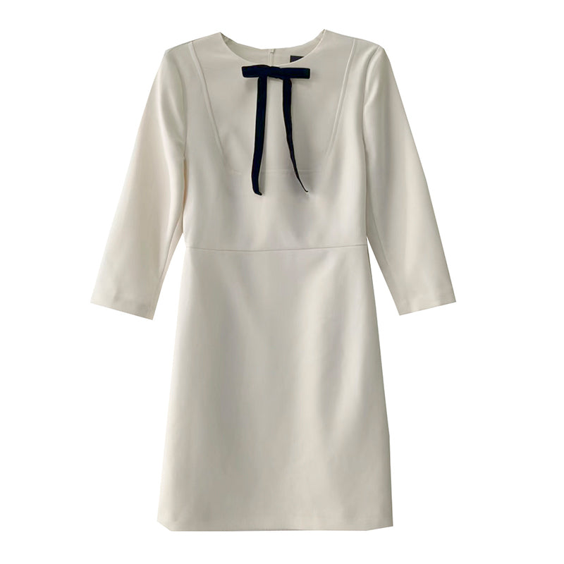 French Elegance Contrast Velvet Bow Off-White Sheath Dress