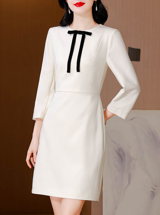 French Elegance Contrast Velvet Bow Off-White Sheath Dress