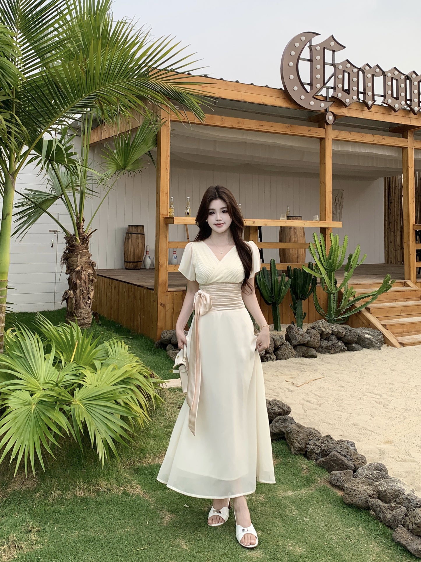 Vintage Style Chiffon Dress With Ruched Waist