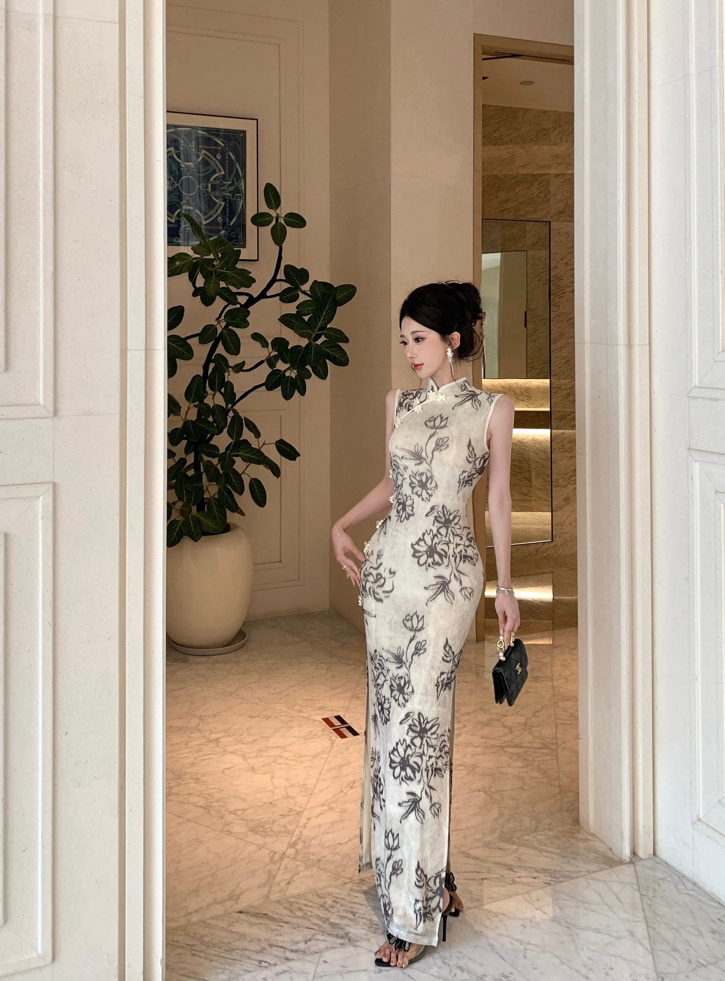 Linnea Charcoal Toile Mandarin Collar Cheongsam