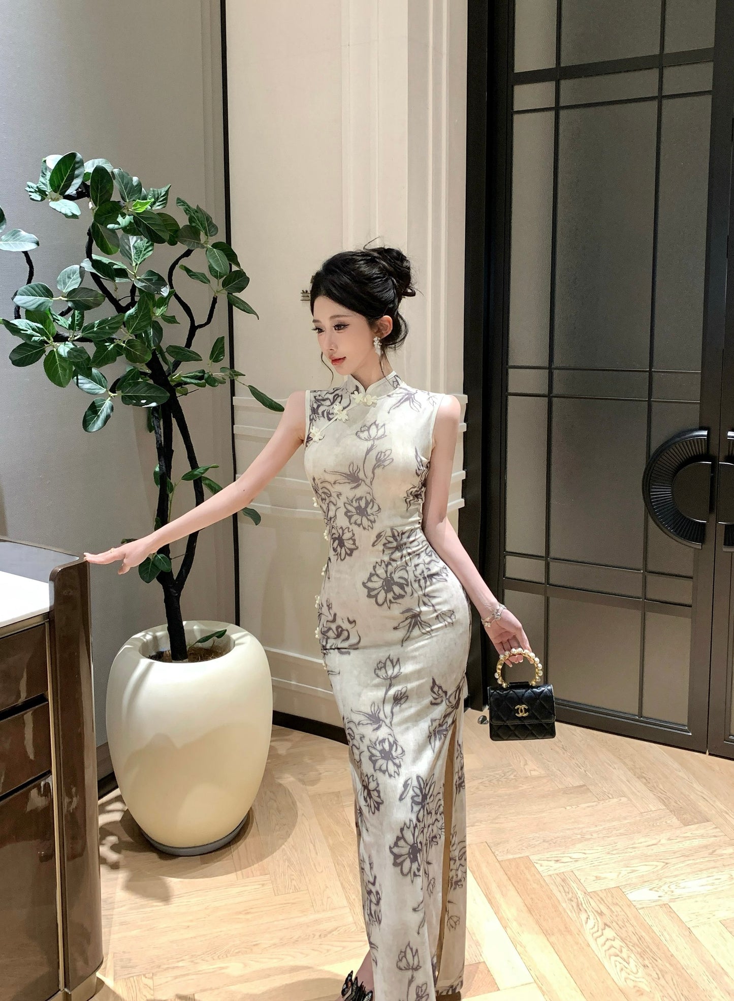 Linnea Charcoal Toile Mandarin Collar Cheongsam