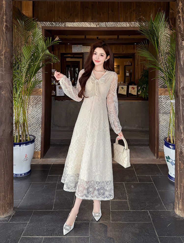 Aurelia Vintage Floral Midi Dress