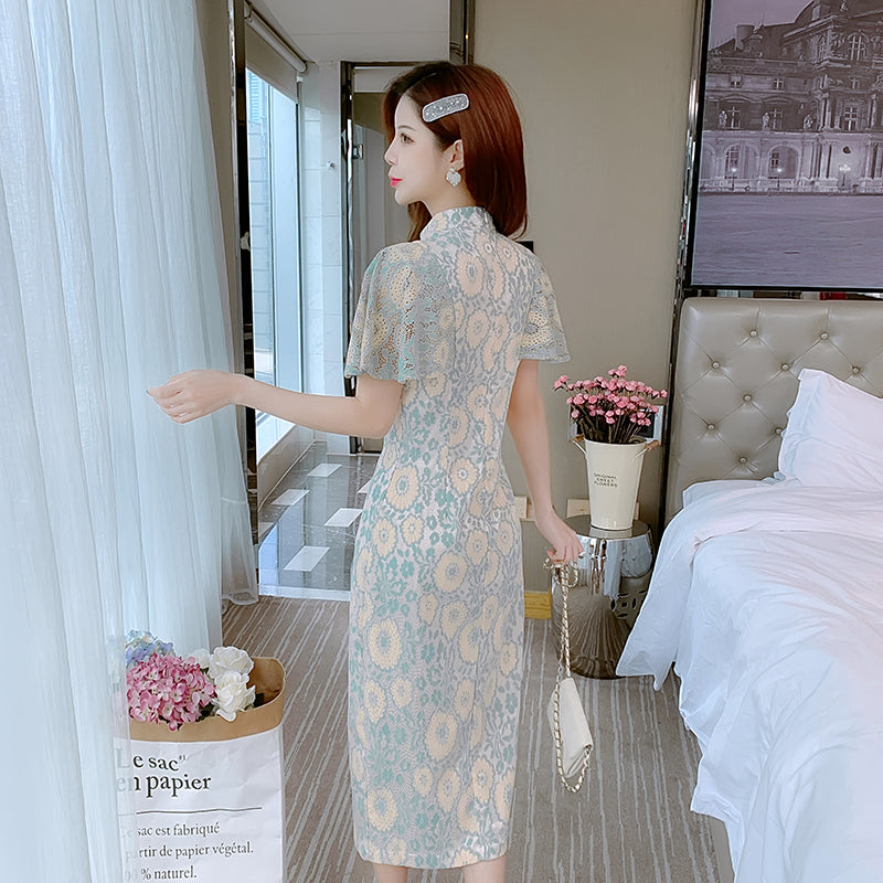 Pastel Floral Flutter-Sleeve Cheongsam