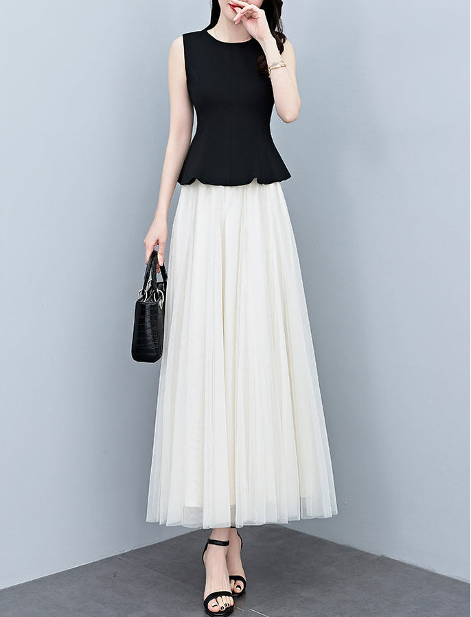 Plus Size Round Neck Peplum Top With Tulle Skirt