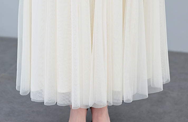 Plus Size Round Neck Peplum Top With Tulle Skirt