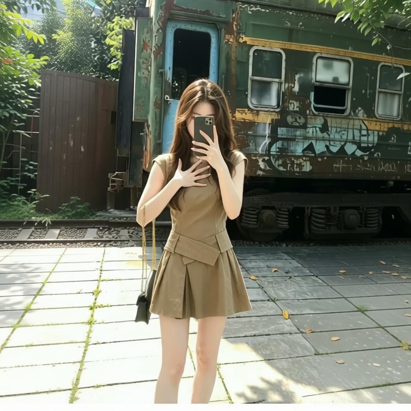 Sleeveless Khaki Criss-Cross Waist Pleated Dress