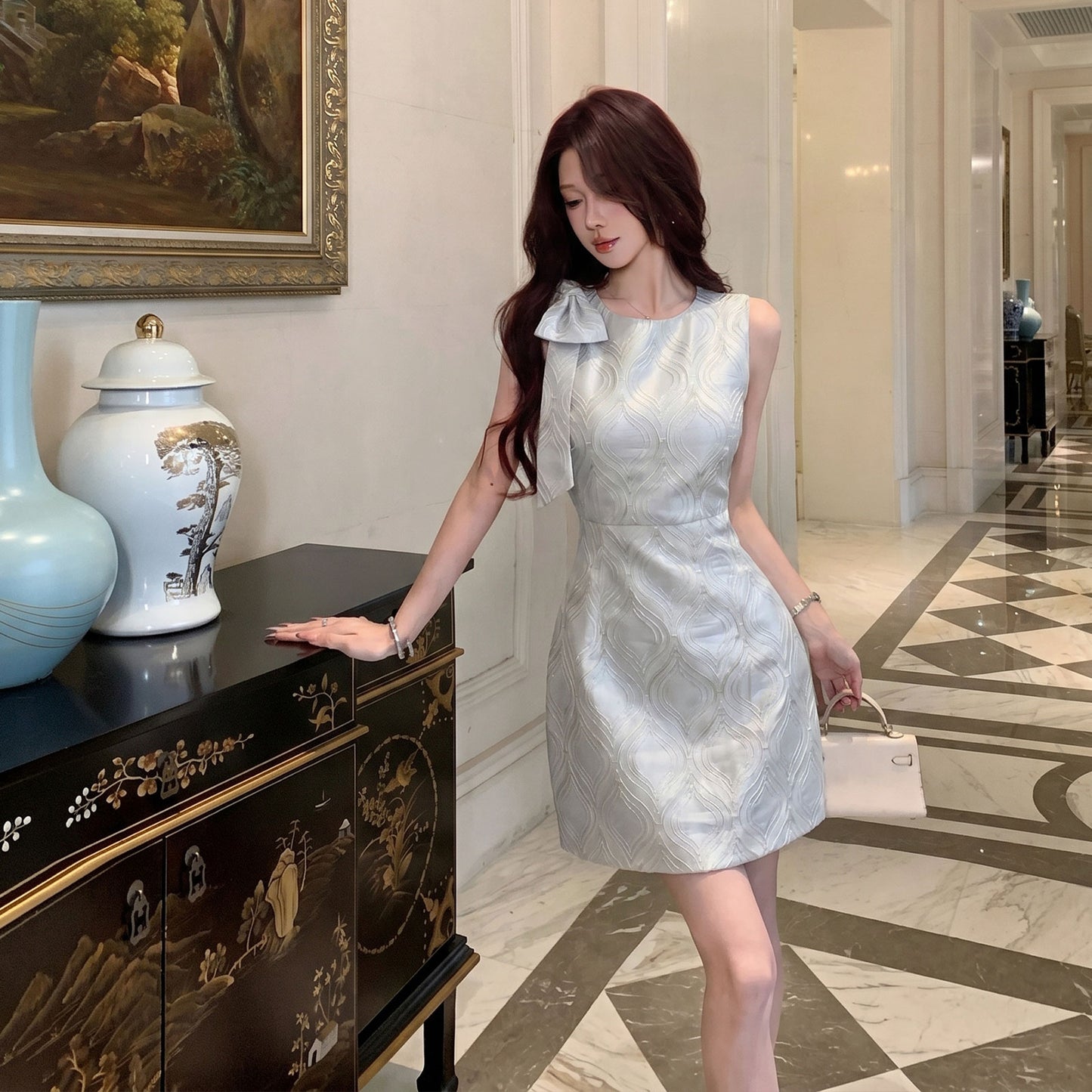 Sleeveless Wavy A-Line Mini Dress With Shoulder Bow