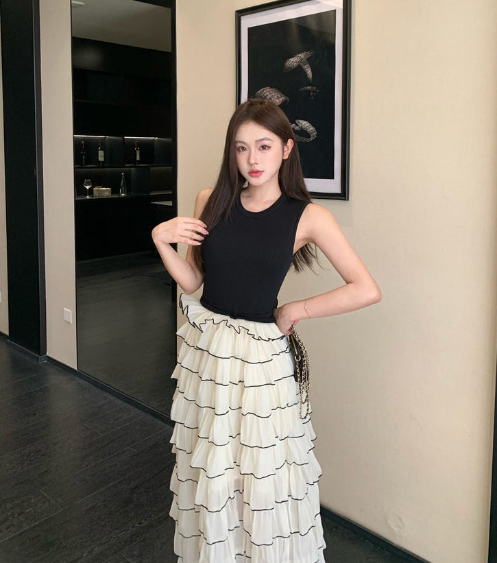 Pleated Cake Skirt Set with Contrast Piping