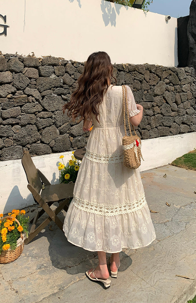 Amelia Vintage Lace Maxi Dress