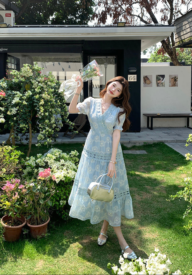 Amelia Vintage Lace Maxi Dress