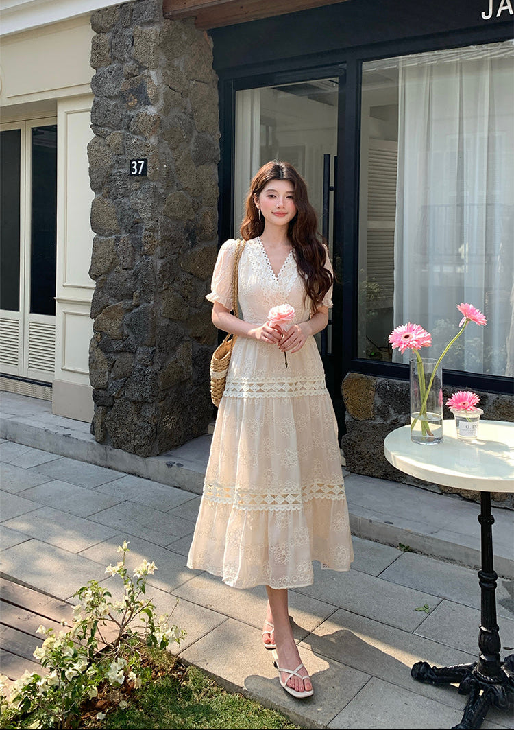 Amelia Vintage Lace Maxi Dress