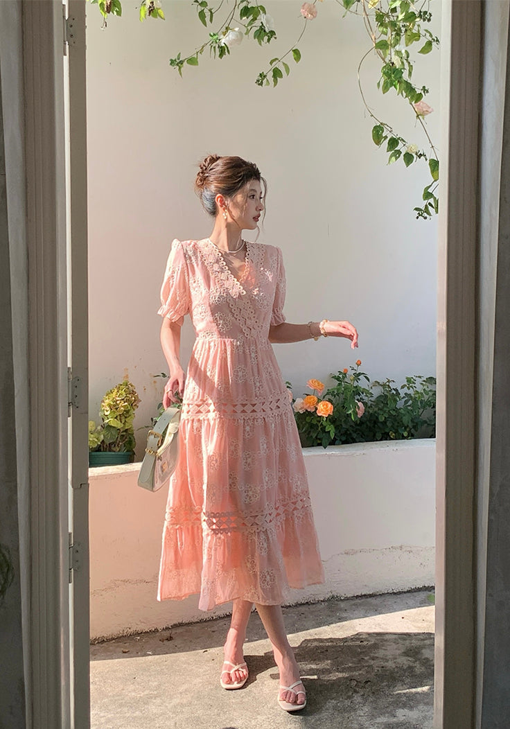 Amelia Vintage Lace Maxi Dress