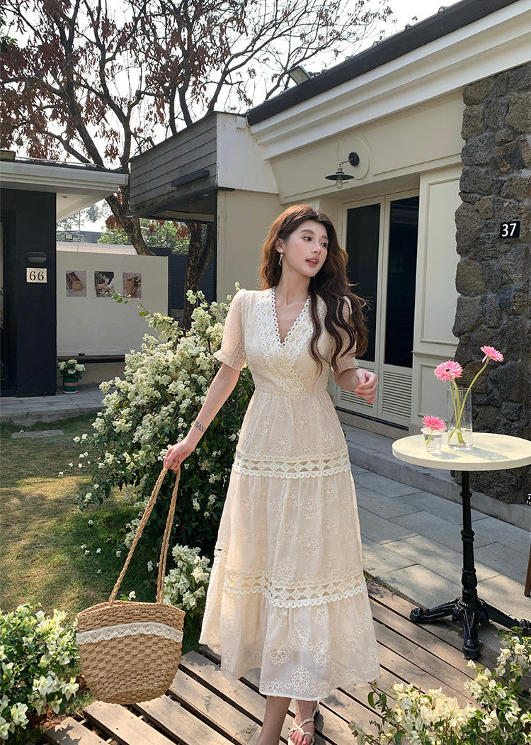 Amelia Vintage Lace Maxi Dress
