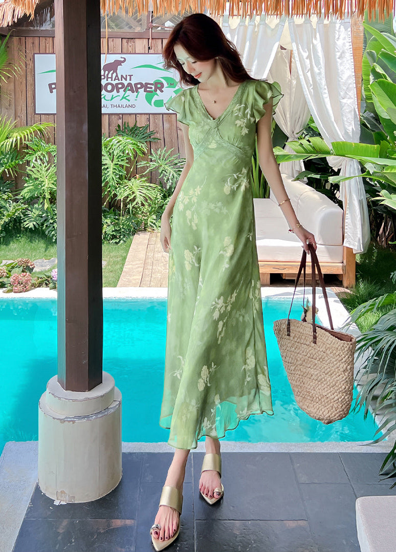 Vintage Floral V-Neck A-Line Maxi Dress with Flutter Sleeves