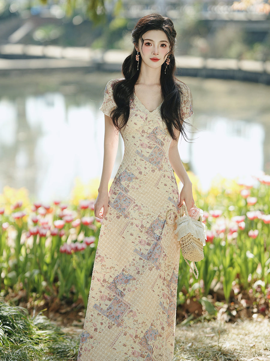 Vintage V-Neck Floral Patchwork Lace-Trim Maxi Dress