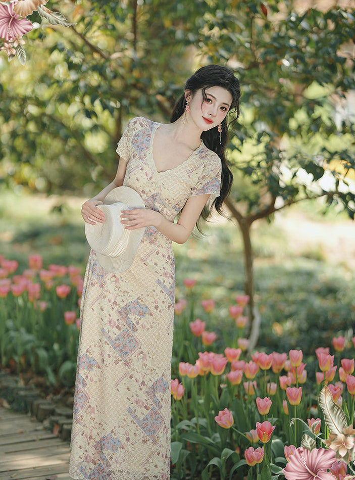 Vintage V-Neck Floral Patchwork Lace-Trim Maxi Dress
