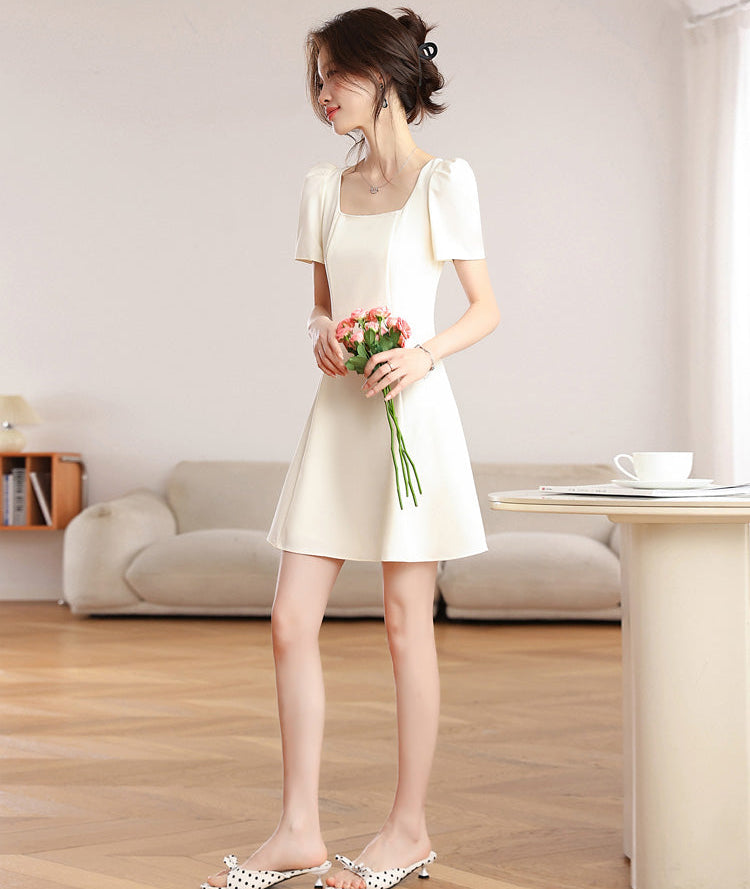 Vintage Pearl Puff-Sleeve Dress