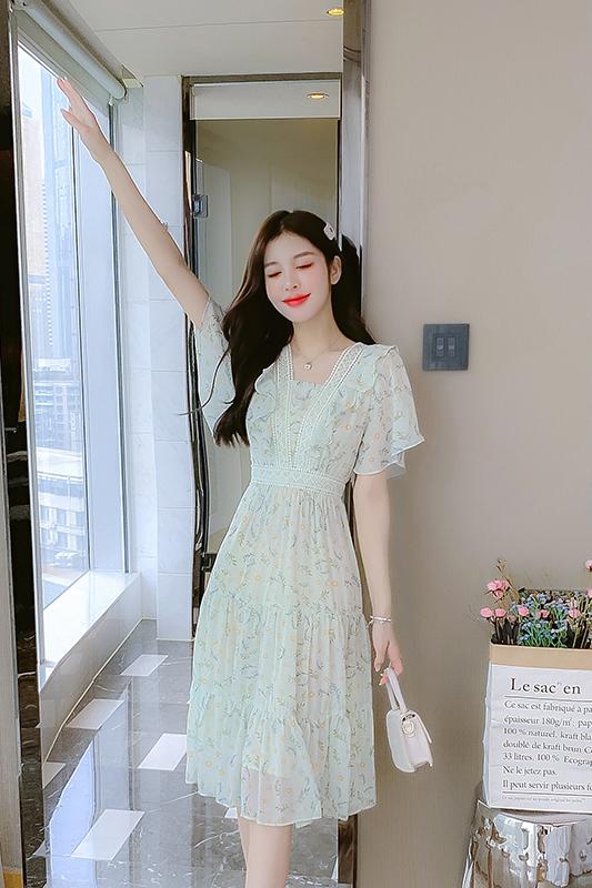 Evangeline Floral Tiered Chiffon Midi Dress