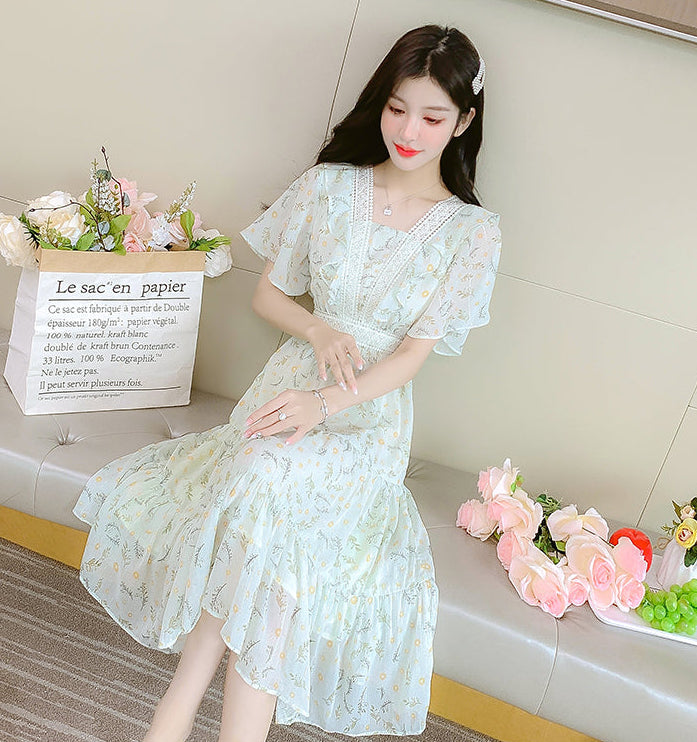 Evangeline Floral Tiered Chiffon Midi Dress
