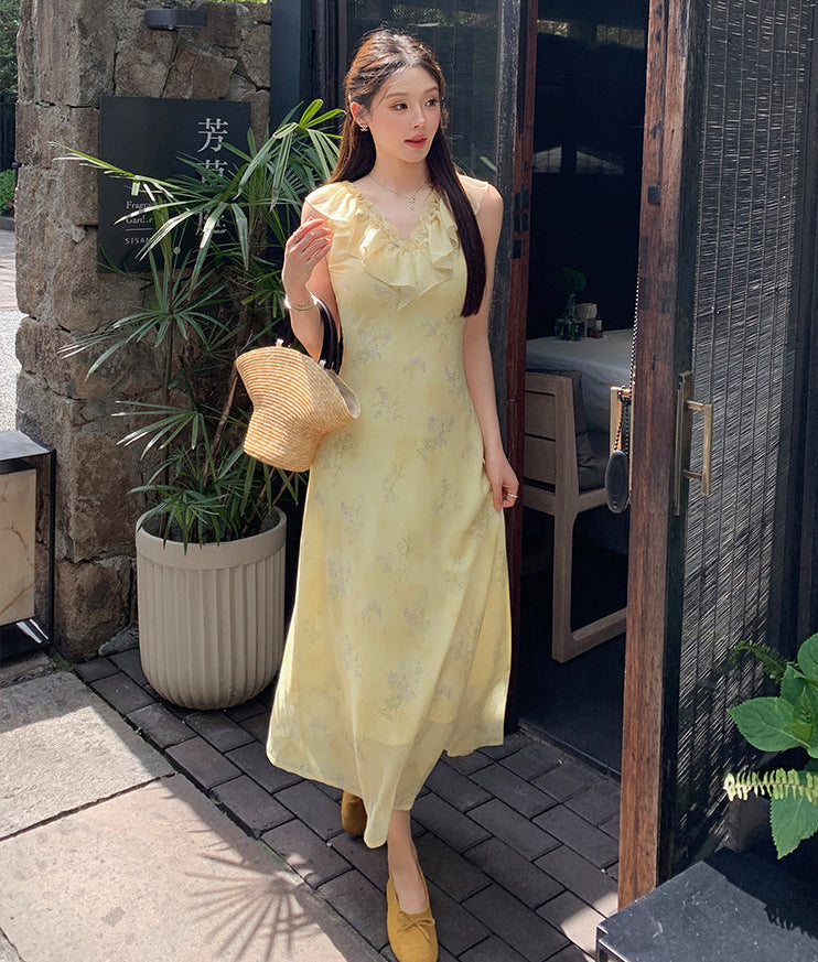 Summer Breeze Ruffle-Trim Floral Sundress