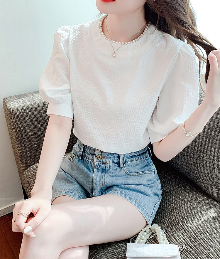 Vintage-Inspired 3D Flower Textured Sweetheart Crop Top