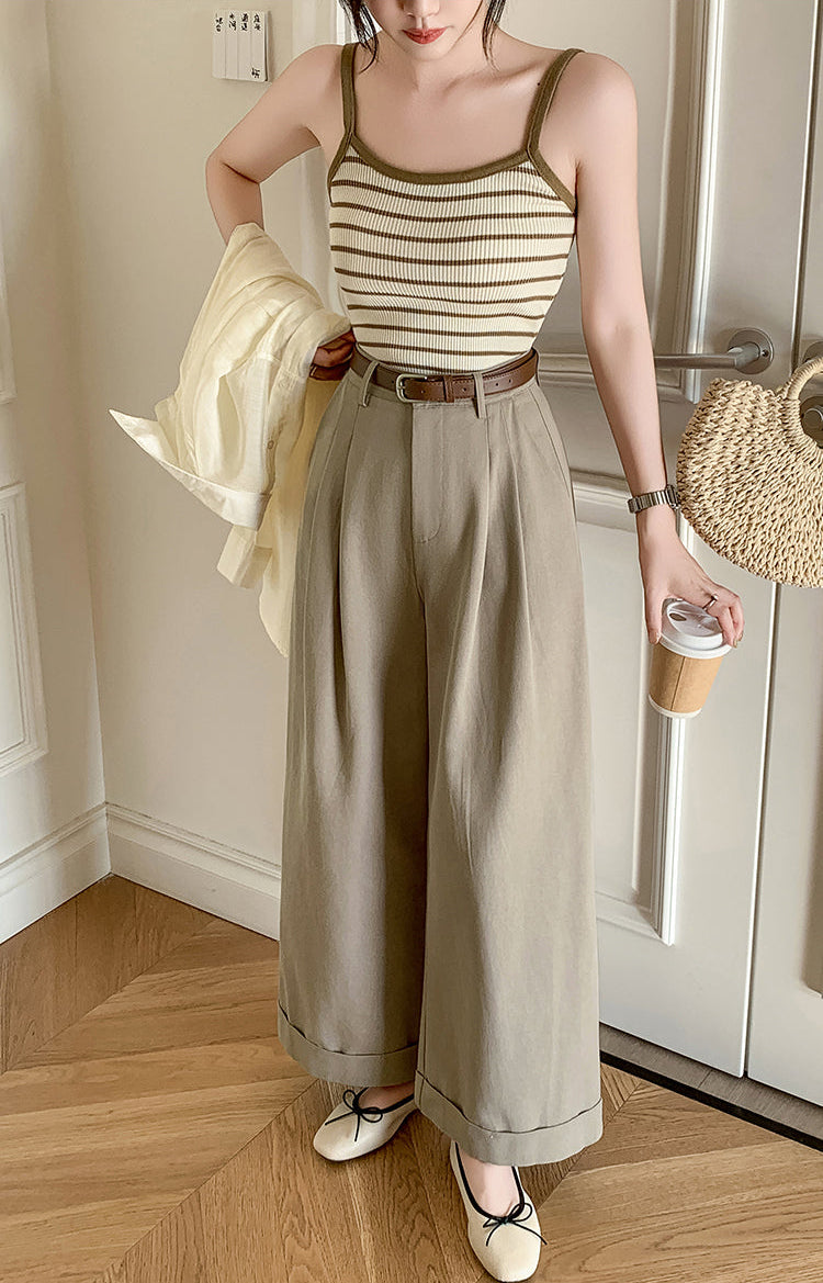Retro-Style Wide-Leg With Tailored Pleat Front