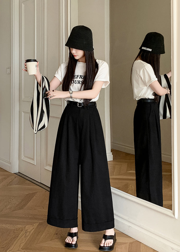 Retro-Style Wide-Leg With Tailored Pleat Front
