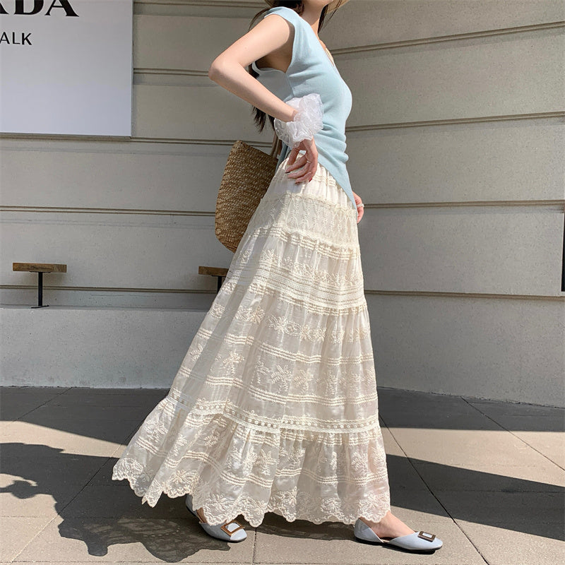 Vintage-Inspired Tiered Lace Maxi Skirt